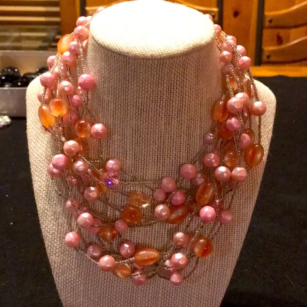 🛑SOLD🛑Vintage Pink Necklace